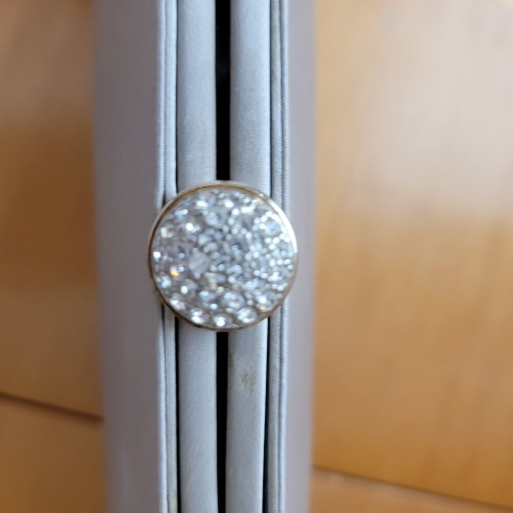 VTG Preview Collection Handbag. Silver Fabric with Diamond Closure. Very Cute! - Picture 3 of 5